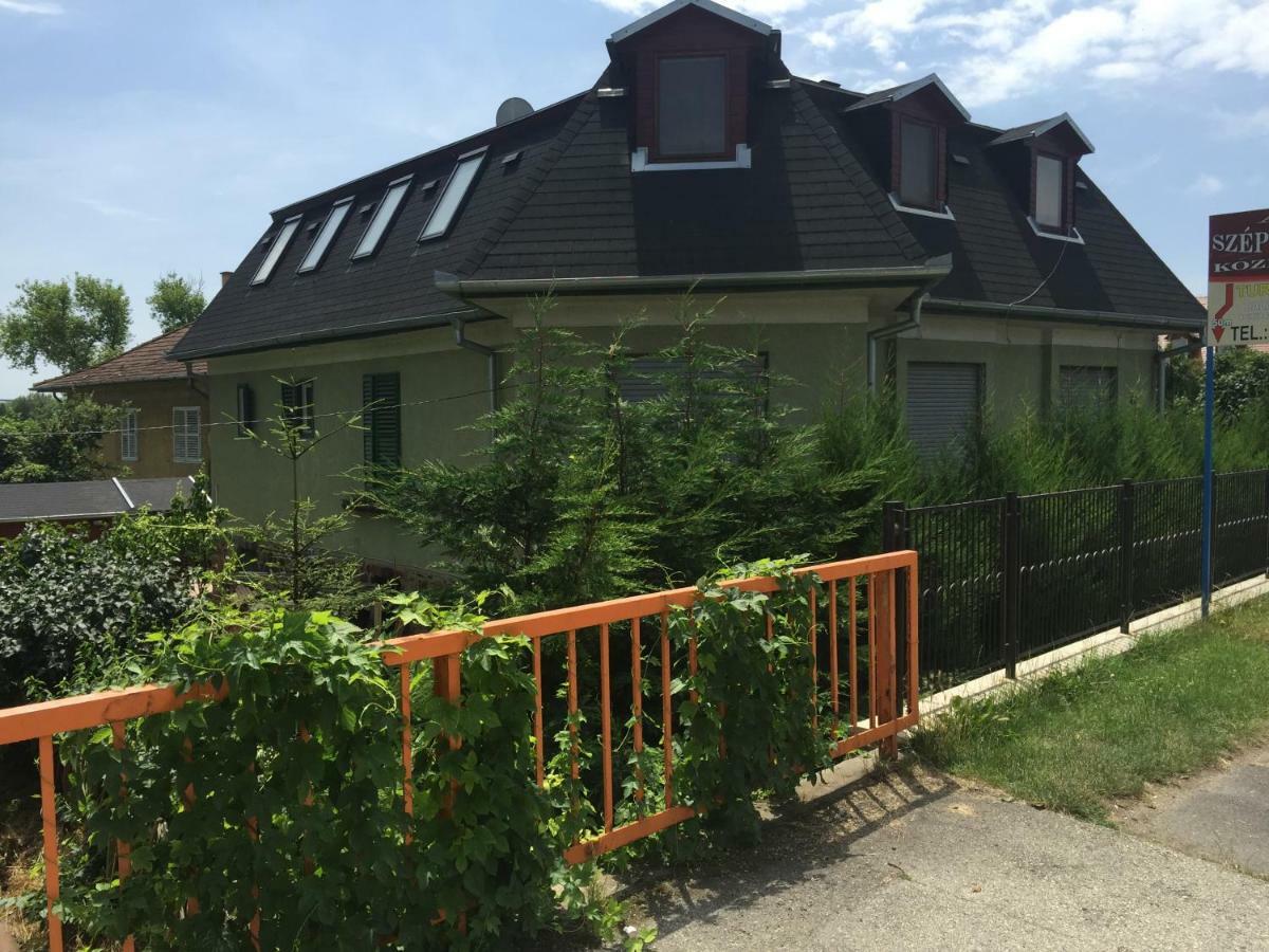 BalatonföldvárParos Fahaz公寓 外观 照片