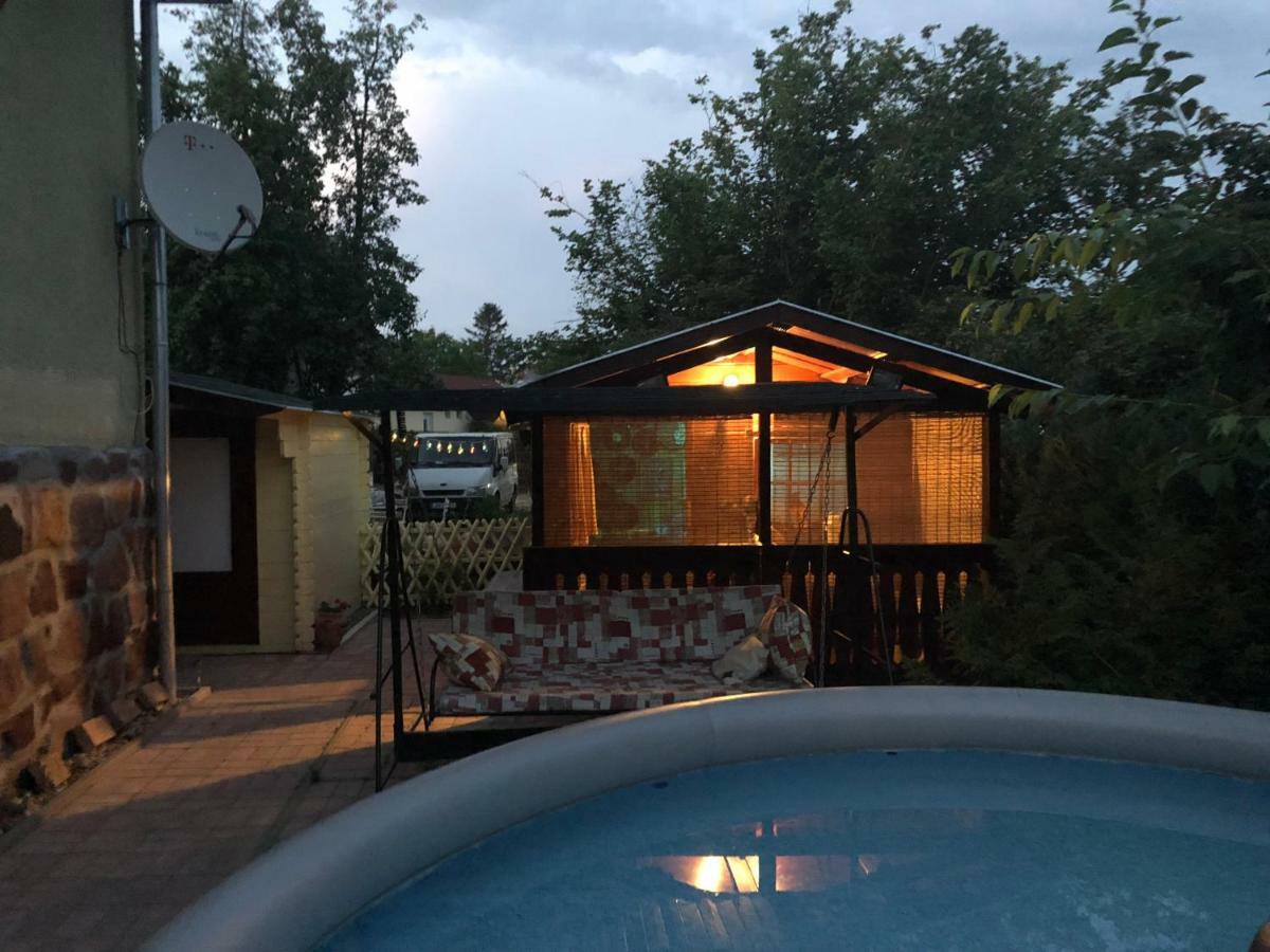 BalatonföldvárParos Fahaz公寓 外观 照片